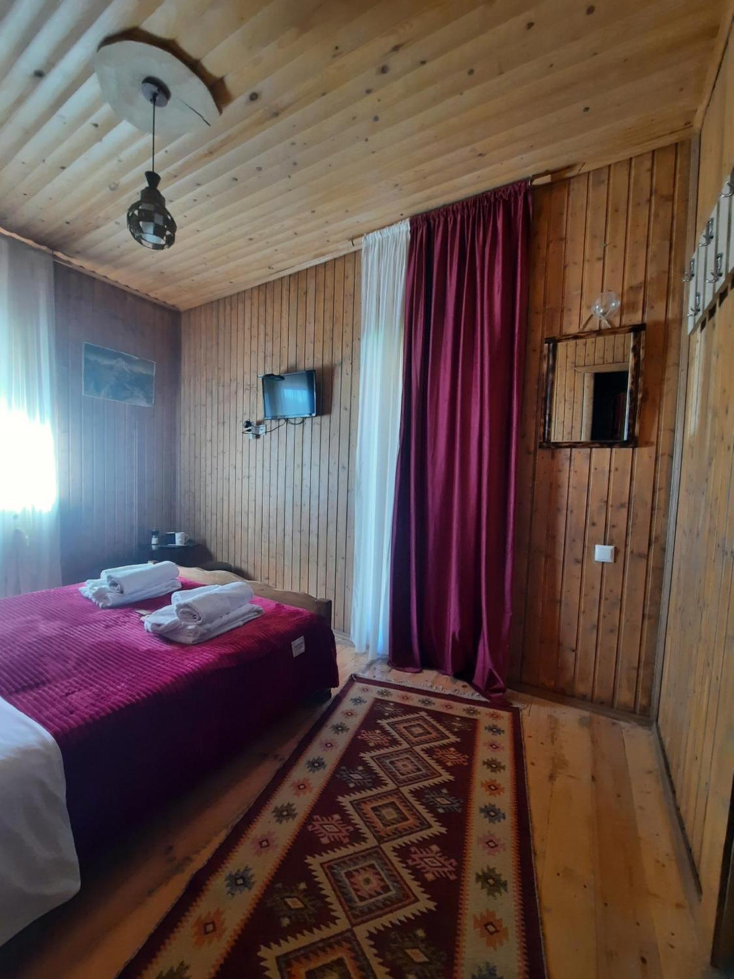 Bana Hotel Stepantsminda Exterior photo