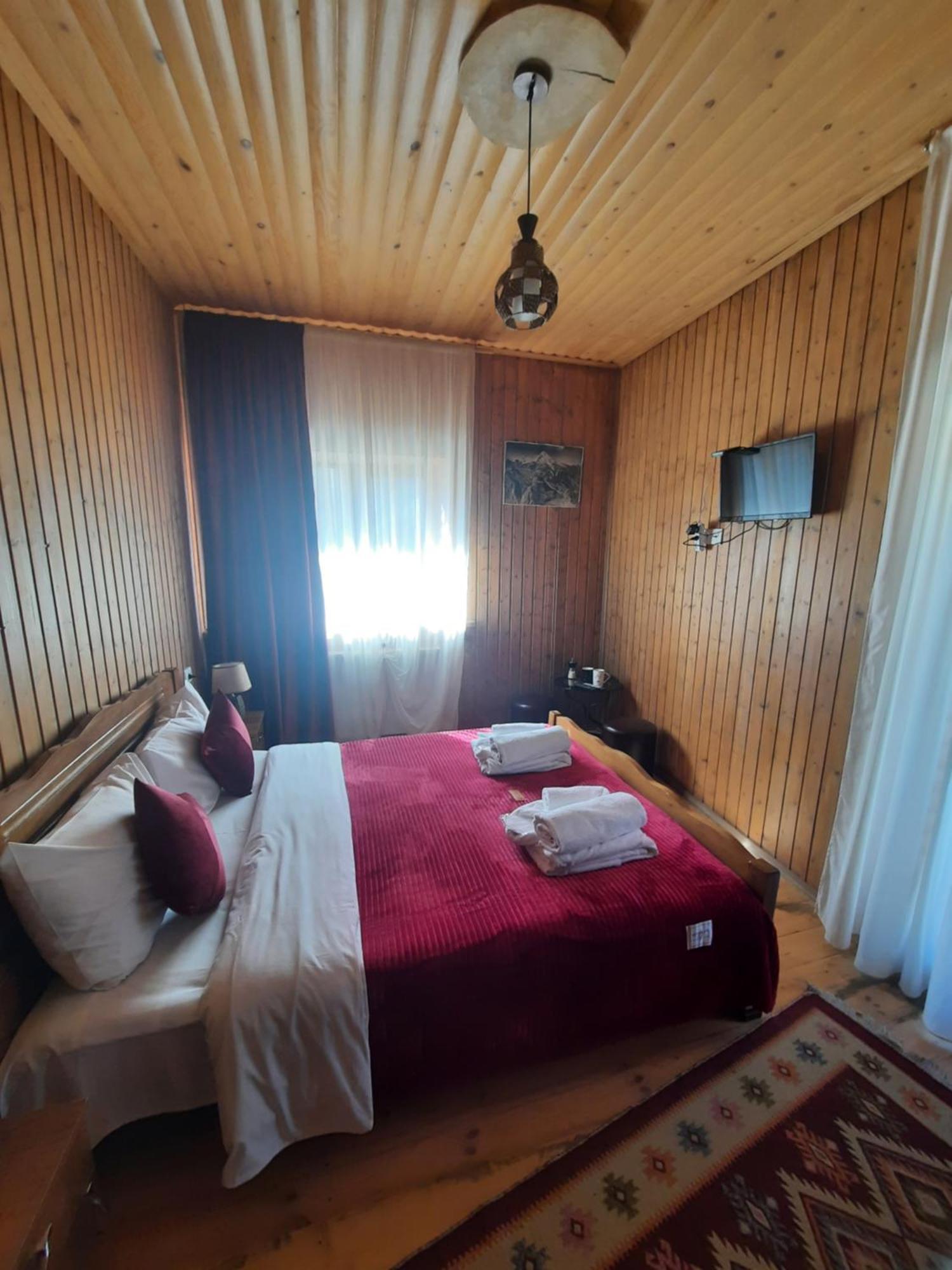 Bana Hotel Stepantsminda Exterior photo