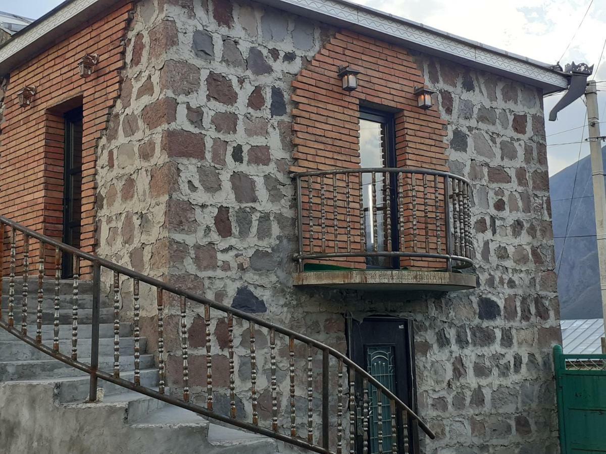 Bana Hotel Stepantsminda Exterior photo